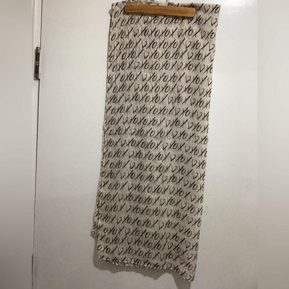 Beautiful Hearts “X” and “O” Scarf or Wrap